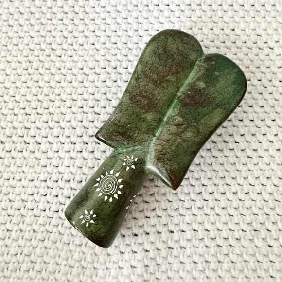 Green Soapstone Praying Folded Hands Angel Figurine Statue Etched Stars Sun 6.5" - Picture 7 of 8